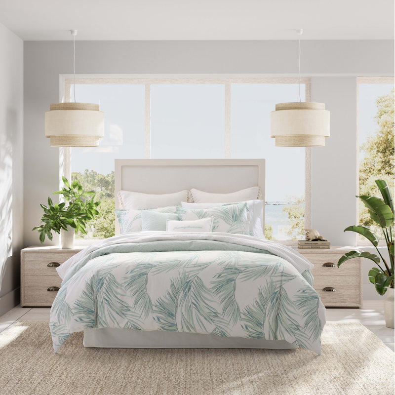 Full White Cotton Reversible Comforter Set with Pillow Covers