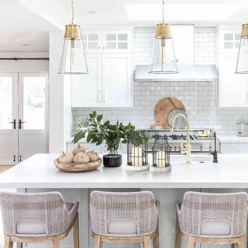 Paquet de 2 porte-bougies de style campagnard en fil métallique, lanternes de style rétro avec base en bois patiné, décoration de manteau de table rustique pour l'intérieur et l'extérieur, blanc