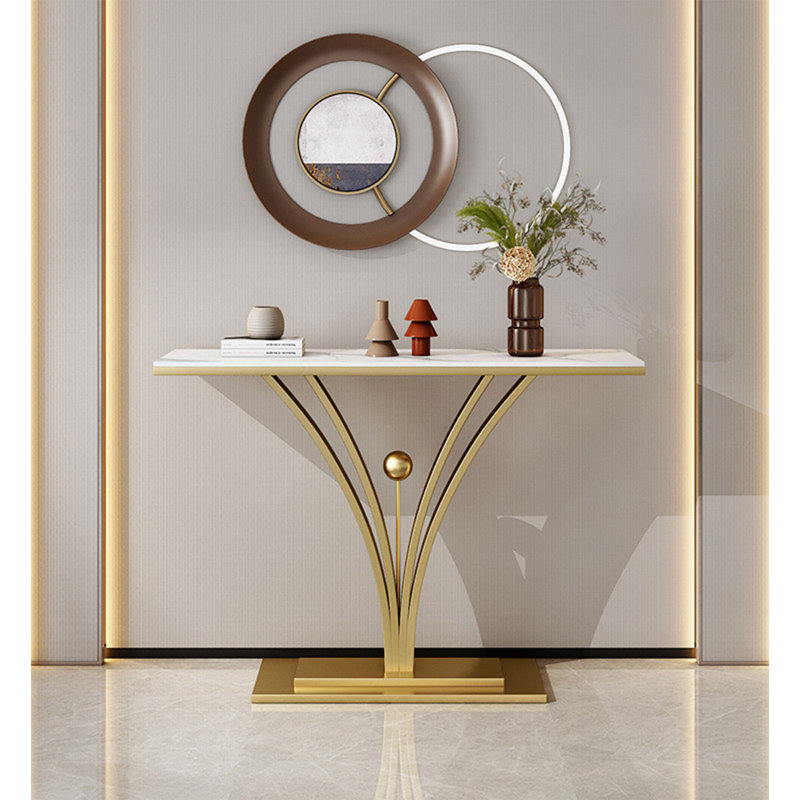 Console en pierre frittée en marbre en forme de ventilateur avec structure en métal rayonnante et sphère centrale, Doré