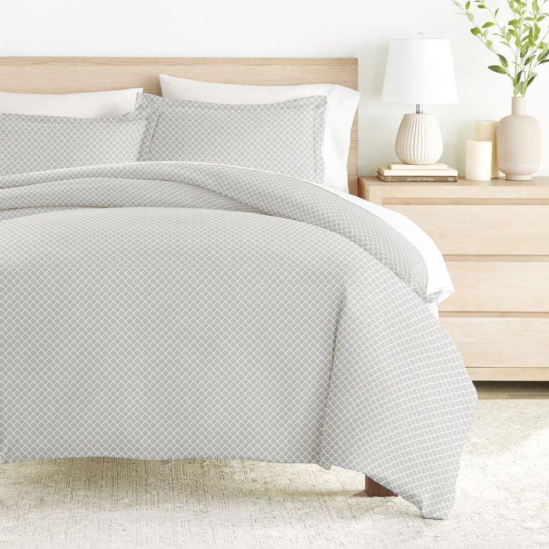 Duvet Cover Set Patterned Microfiber Ultra Soft Bedding in Quatrefoil, Gray, Twin Duvet Cover + 1 Standard Sham