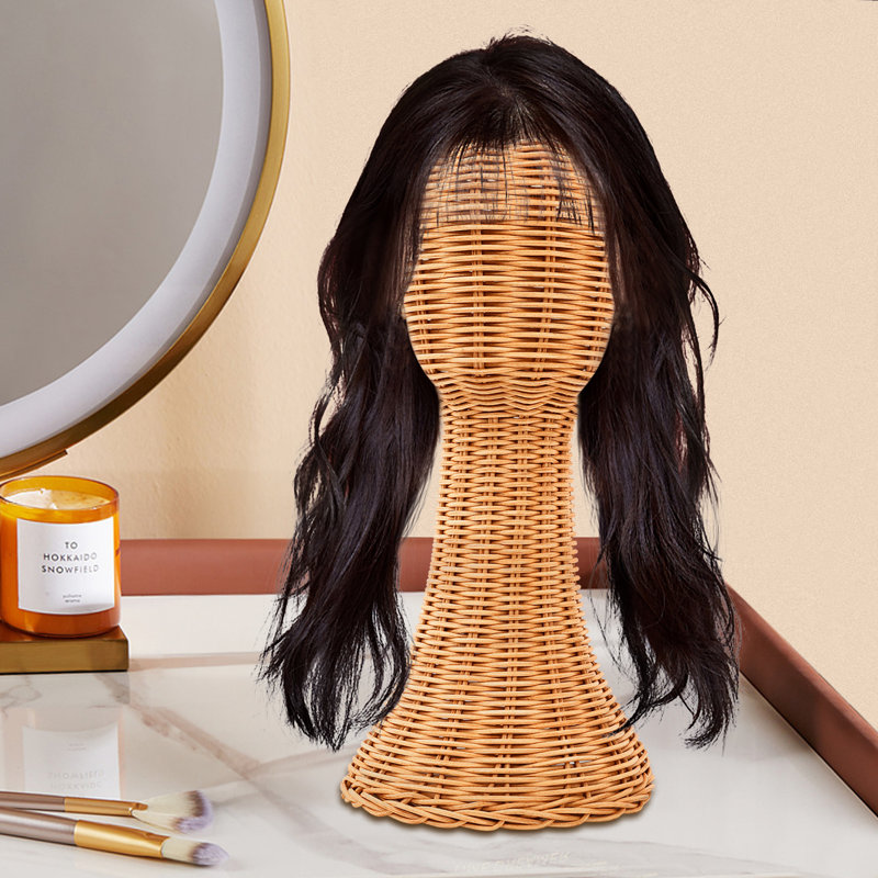 14,57 po H perruque sur pied en rotin autoportant, tête de mannequin boho tissé avec une circonférence de 18,9 po, brun clair