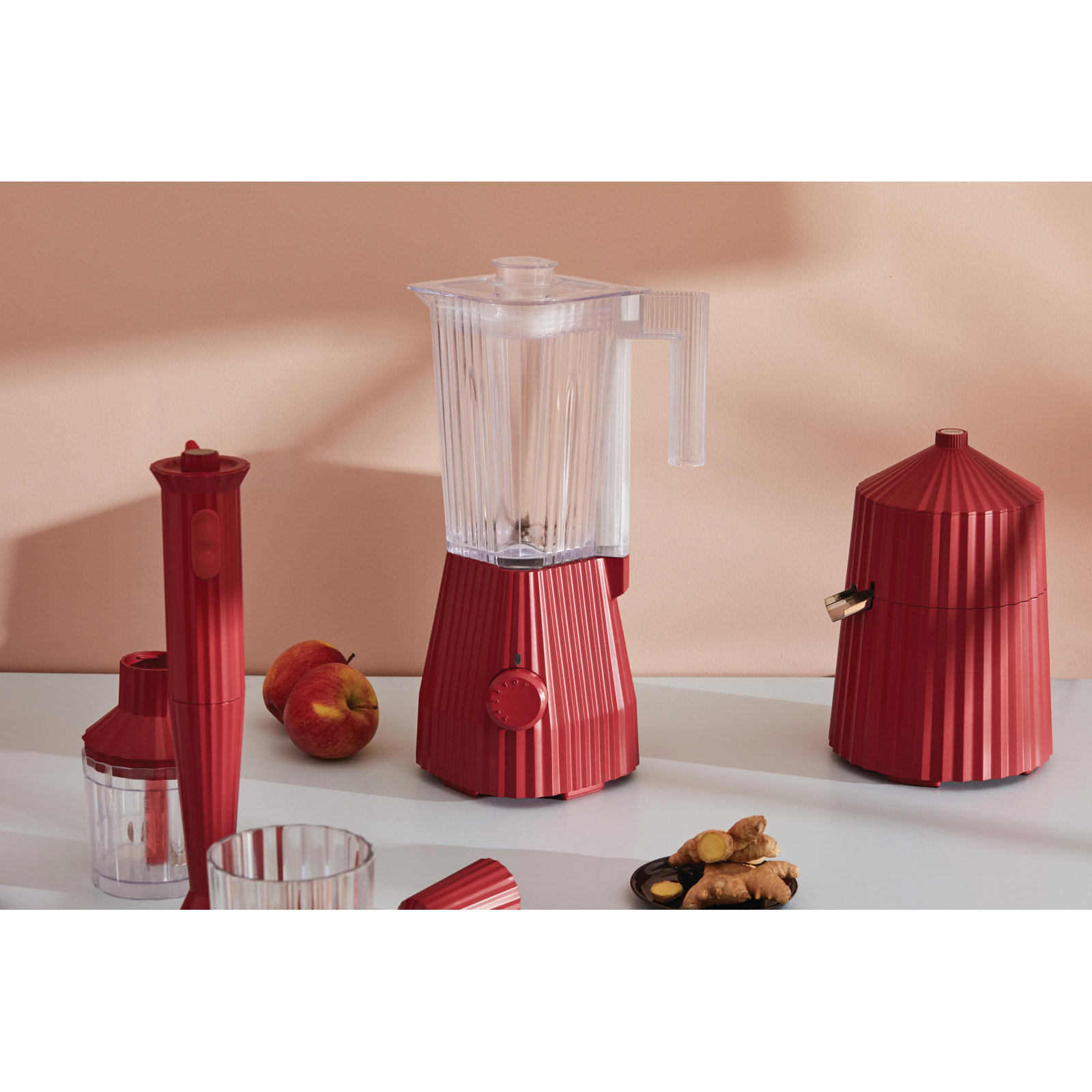 Plissé Countertop Blender, Red
