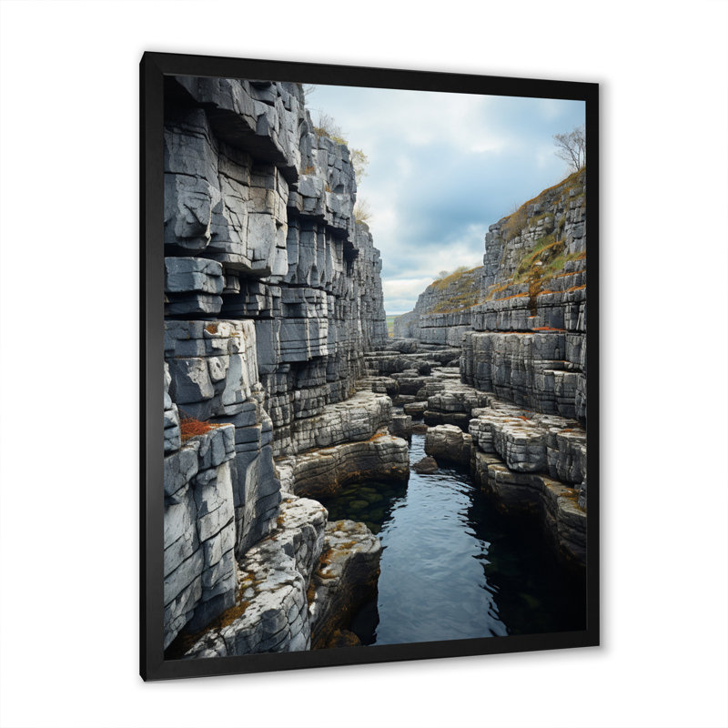 «Ireland the Burren Clif II», reproduction sur toile, H 32 po x l 16 po x P 1 po, Cadre photo noir