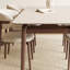 Table rectangulaire nordique de style crème nordique-1091560351