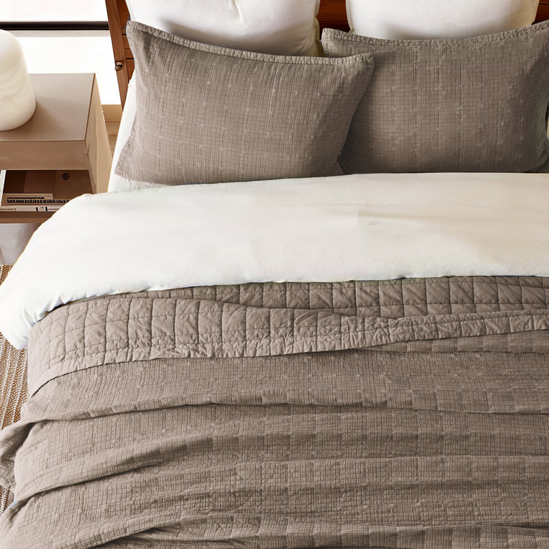 Stonewashed Crinkle Cotton Box Stitch Quilt Set, Mocha Brown, Queen Quilt + 2 Queen Shams