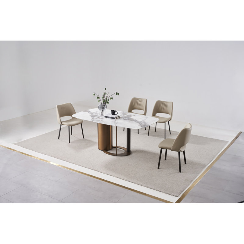 Chaise d'appoint rembourrée en similicuir Permelia