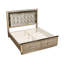 Lit de luxe grand avec une tête de lit ornée de cristaux, structure en bois, esthétique moderne et glamour, plusieurs tailles pour la chambre à coucher, pièce maîtresse de la chambre à coucher, design intemporel, motif peau de serpent à finition dorée, DEL