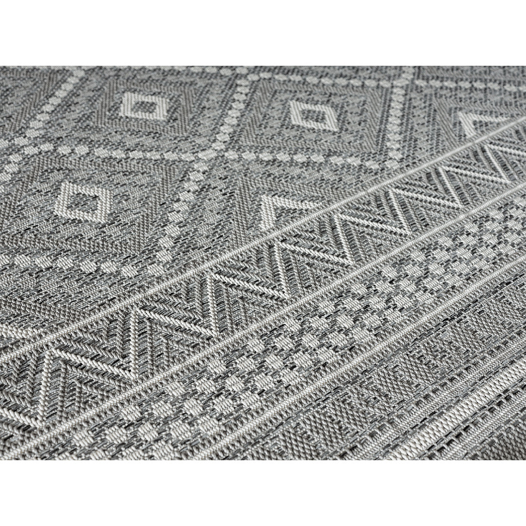 Watchet Moroccan Indoor / Outdoor Area Rug