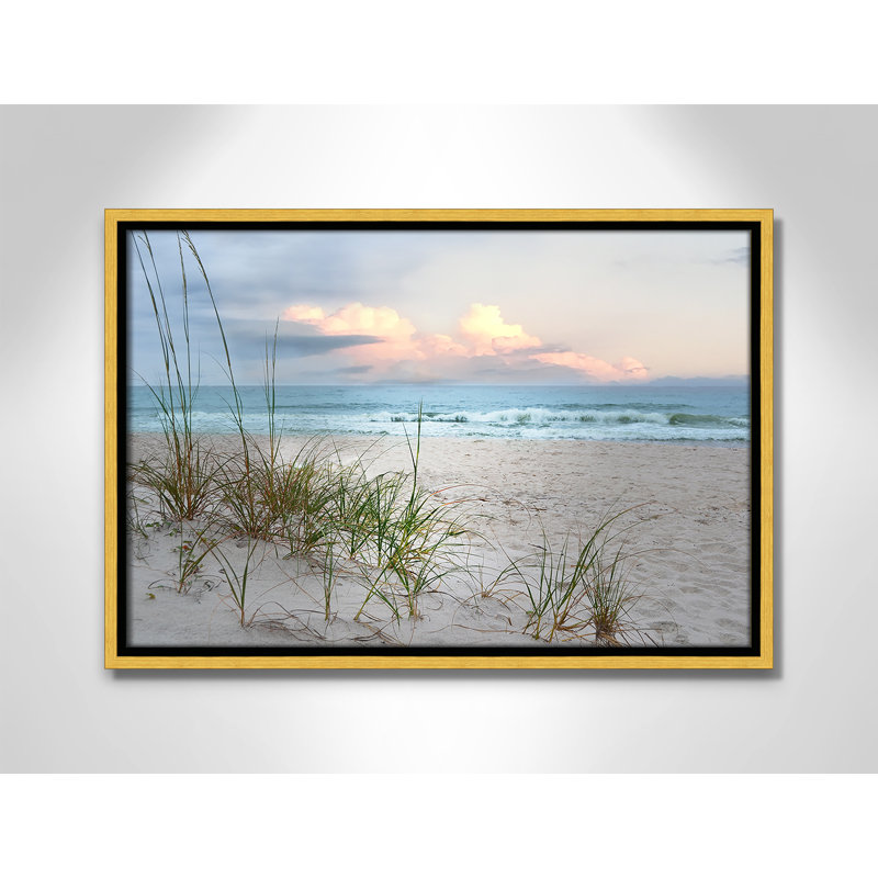«Beach Driftwood», reproduction encadrée sur toile par Nan, Encadrement doré, H 13,5 po x l 19,5 po x P 2 po