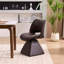 Chaise de salle à manger confortable et moderne en similicuir-133996129