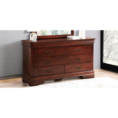 Commode élégante en cerisier - G3100-d avec détails courbés de style traditionnel dans les bases et les moulures