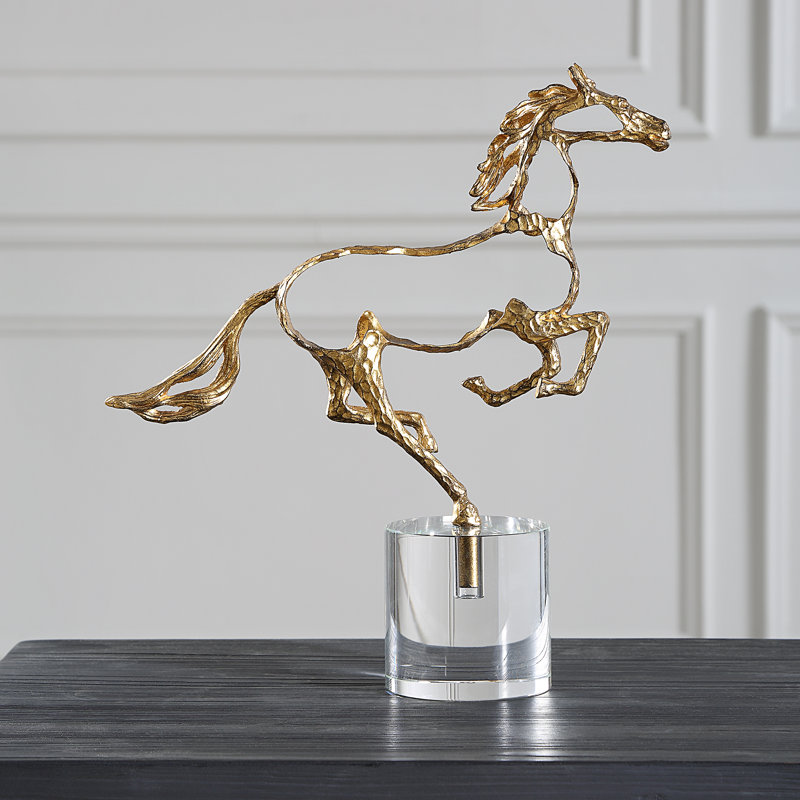 Willemieke Gold Sculpture