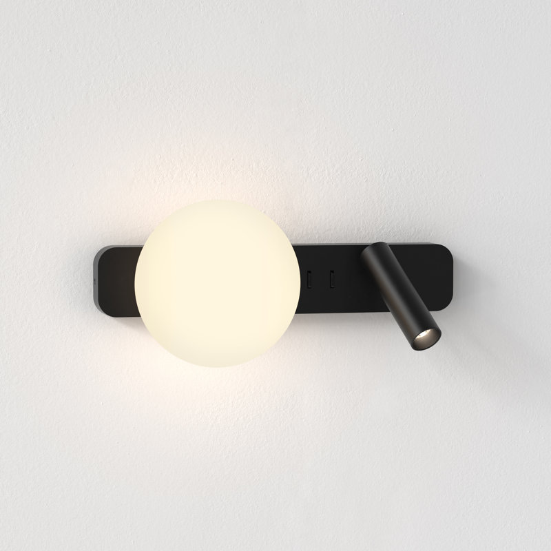 Zeppo Reader, Matt Black
