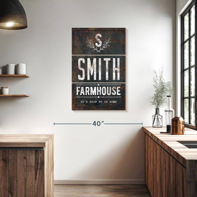 Tergel Smith Farmhouse, H 38 po x l 24 po