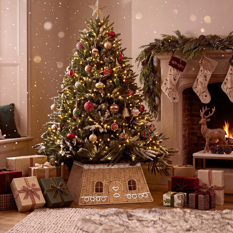 Collier de sapin de Noël en forme de maison en pain d'épice, cache-pied de sapin en rotin brun