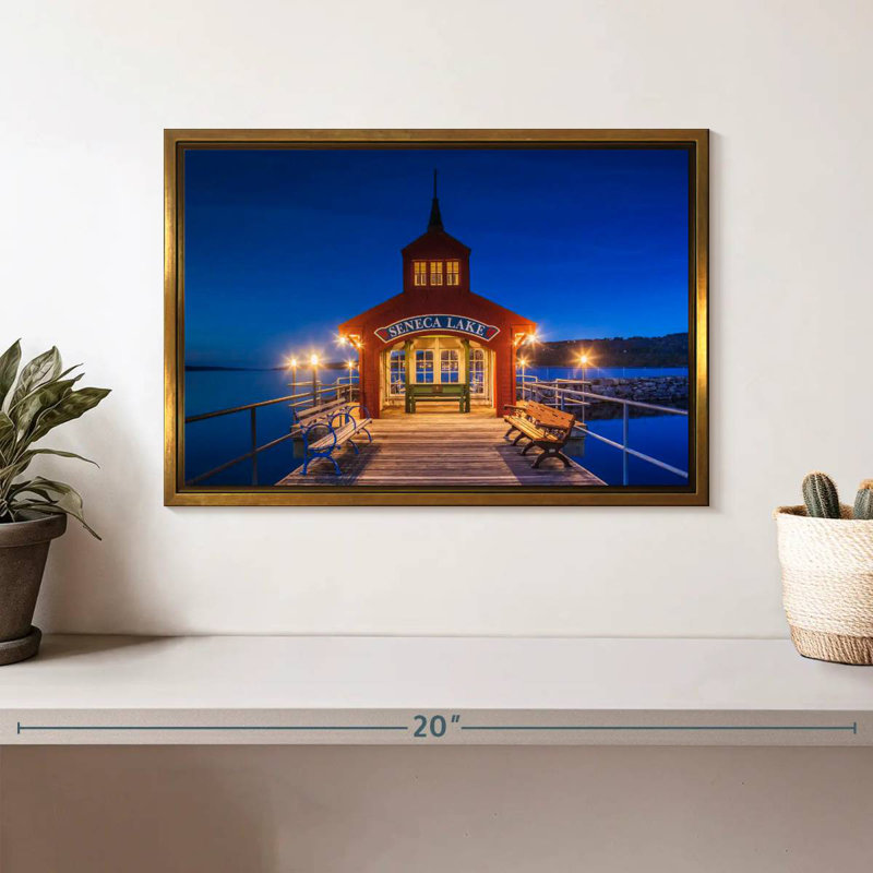 Seneca Lake Pier, Cadre flottant doré, 13 po x 9 po