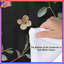 Édredon floral avec literie minimaliste-123095079