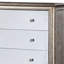 Commode antique à finition champagne