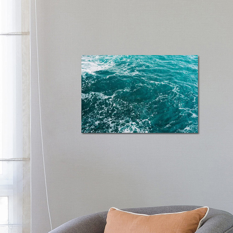 «Amalfi Coast Water XI» par Bethany Young, reproduction de photo sur toile tendue, H 18 po x l 26 po x P 1,5 po