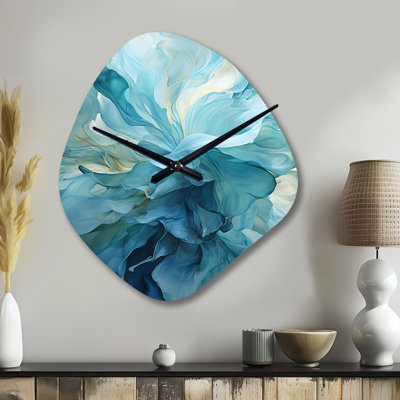 Turquoise bleu et blanc Serenity Swirl IV - horloge abstraite spirale en métal asymétrique, horloge murale de forme unique bleue