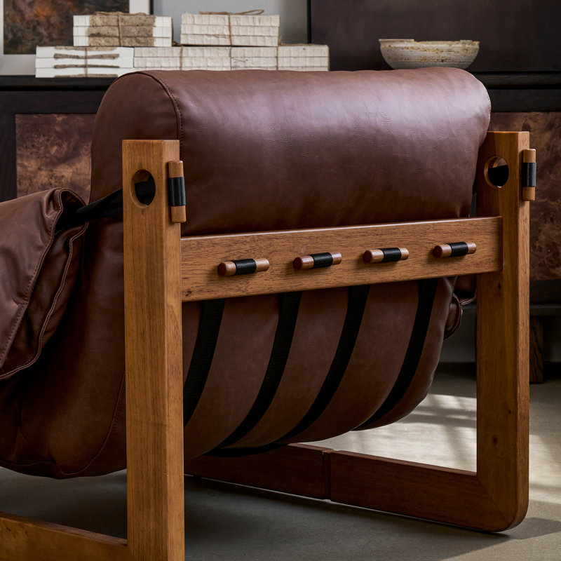 Fauteuil d'appoint enveloppé de cuir rétro brun, chaise longue avec cadre en bois massif pour la chambre à coucher, le coin lecture et le salon