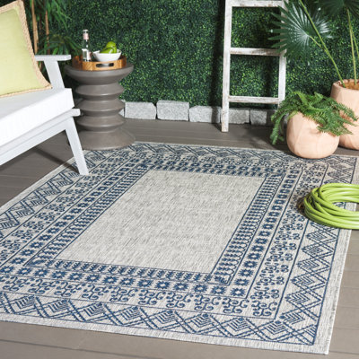 Courtyard Performance Southwestern Indoor/Outdoor Area Rug