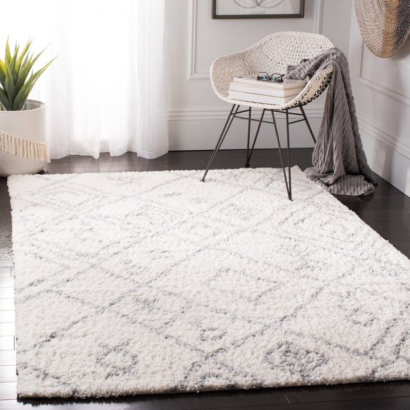 Malveaux Southwestern Area Rug, Rectangle 160 x 229 cm