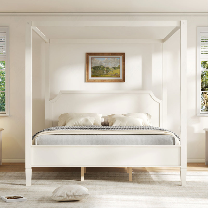 Lit plateforme à baldaquin en bois, format King, avec tête de lit et pieds de soutien robustes, couleur crème