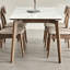 Ensemble de table et de chaises élégantes-108976958