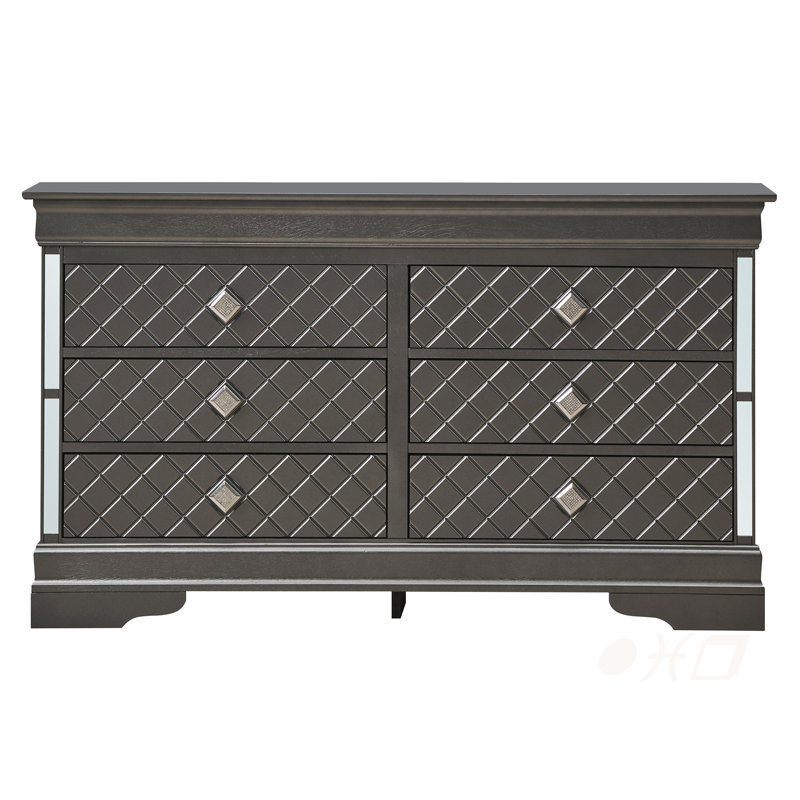 Commode Verona G6702-D avec design en relief champagne argenté, style traditionnel actualisé et poignées de tiroir chromées