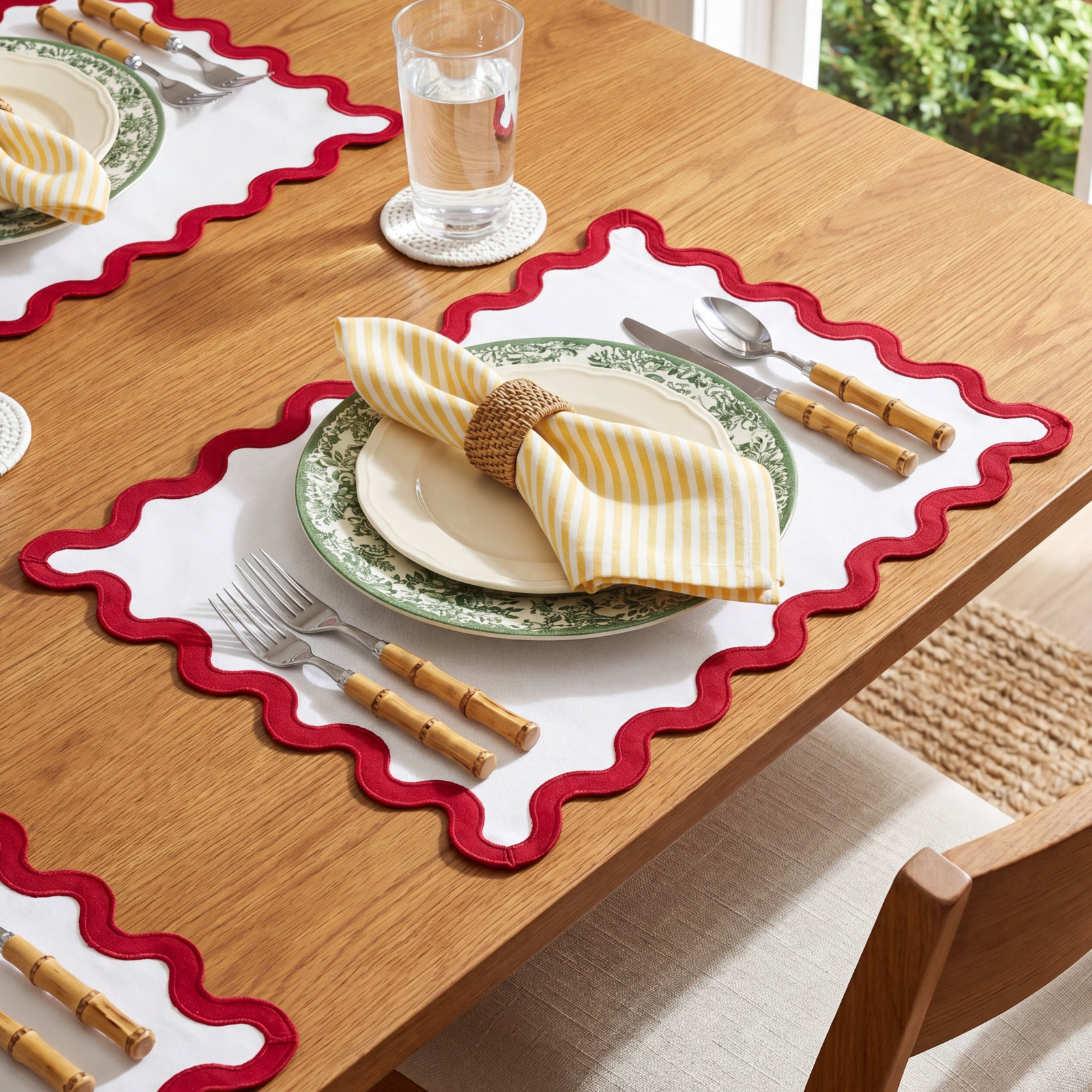 100% Linen Scalloped Placemat, Gray