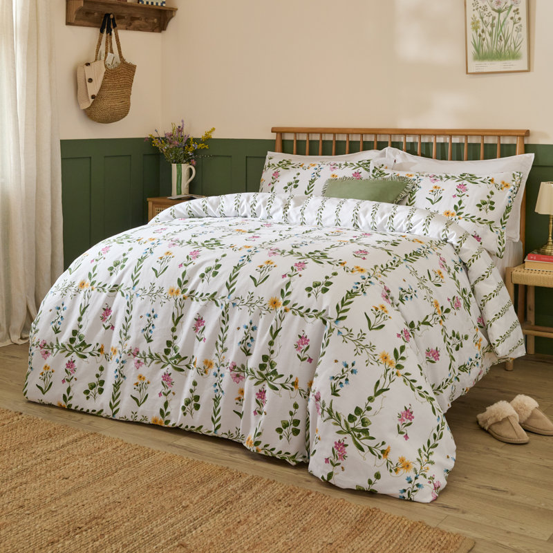 Olivia Cotton Floral Duvet Cover Set with Pillowcases, Super King Duvet Cover + 2 Standard Pillowcases