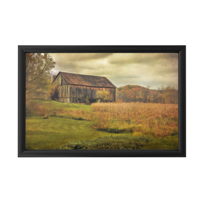 "Old Barn on Rainy Day" par lois Bryan, reproduction d’art sur toile encadrée