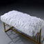 Banc Bagley II en fausse fourrure blanche et finition dorée