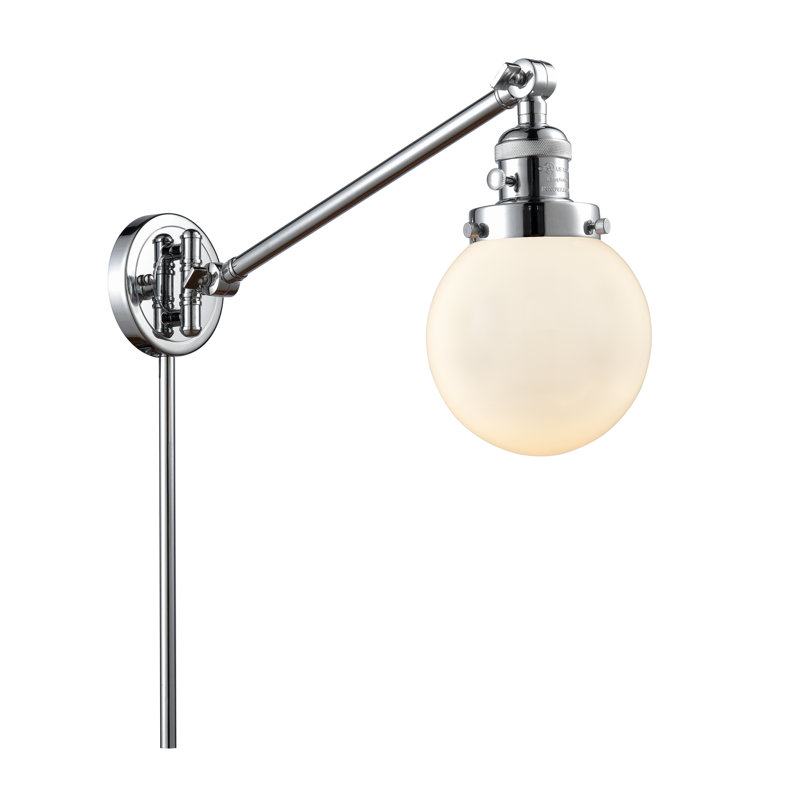 Lampe murale avec bras pivotant 6 po Shauna Beacon, Blanc mat, Incandescente, Chrome poli