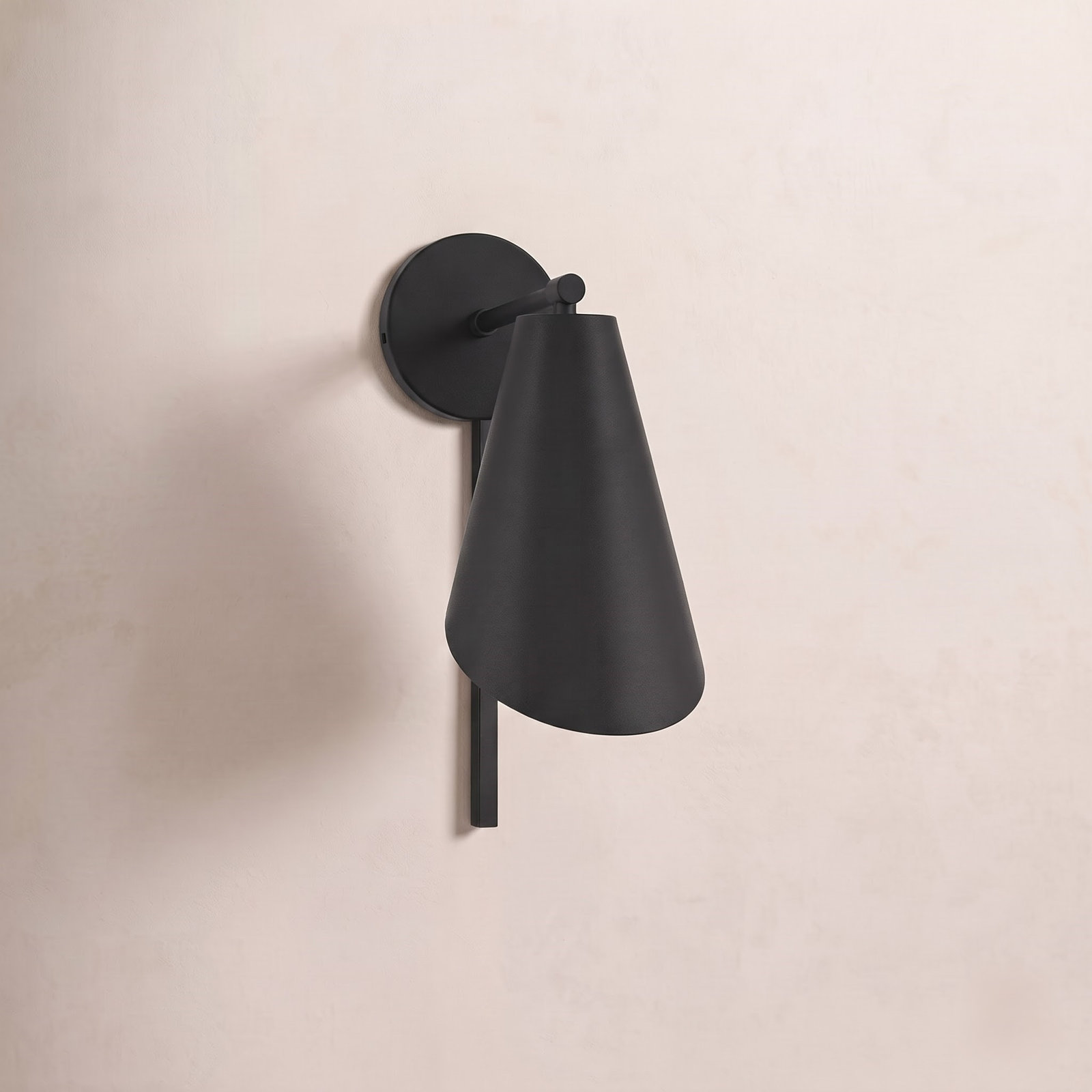 Dannie 1-Light Wall Sconce In Matte Black, Matte Black