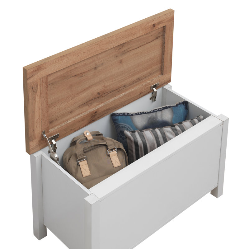 Katie Blanket Chest