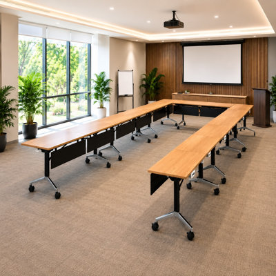 Tables de formation pliables pour 14 personnes, extra longues pour les colloques et les conférences avec plateau épais, couleur hêtre, pieds pliables et boîtiers électriques intégrés