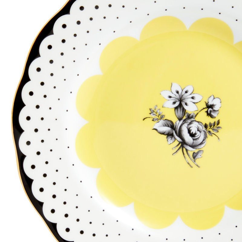 Royal Albert, 100 Years - Plate, Teacup & Saucer Set, Wanda (1920)