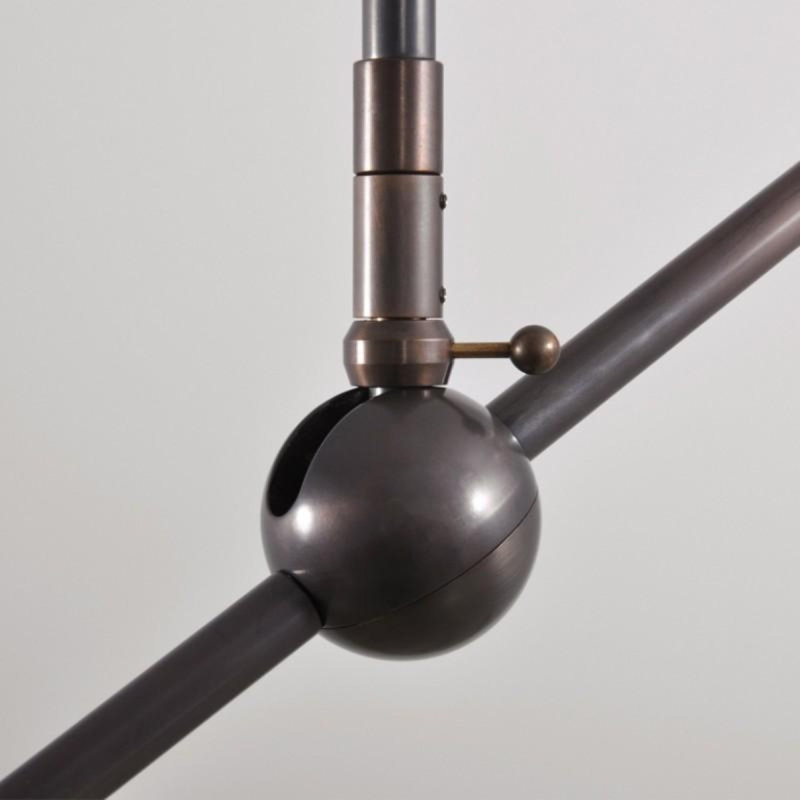 Lustre suspendu Hundo, Laiton brossé, Givré, 48 po de largeur x 9 po de profondeur x 36 po de h