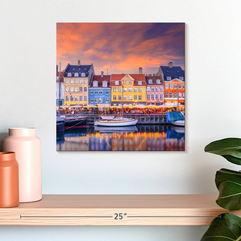 Nicci Copenhagen, soirée charmante à Nyhavn, H 16 po x l 16 po