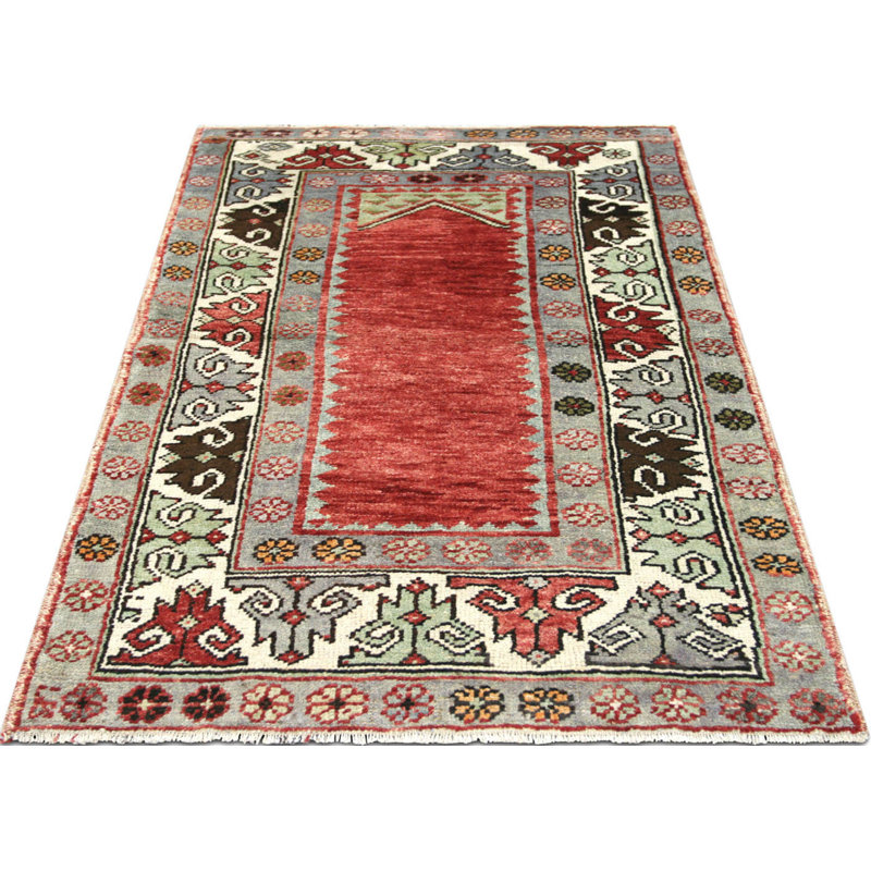 Yastic One-of-a-Kind 2'9" X 4'5" Area Rug