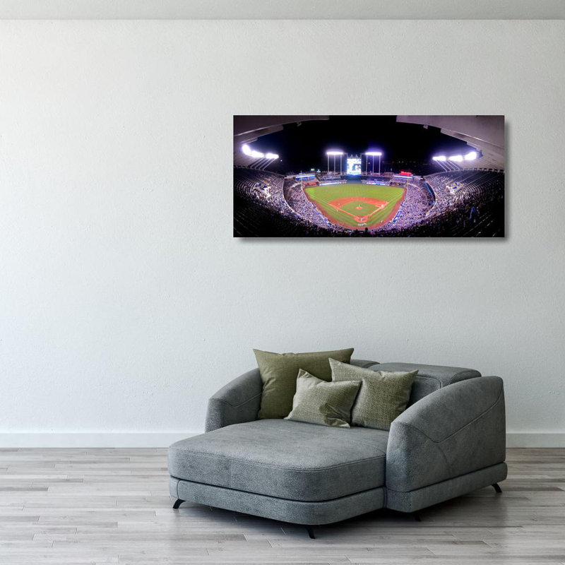 Kauffman Stadium, H 18 po x l 40 po