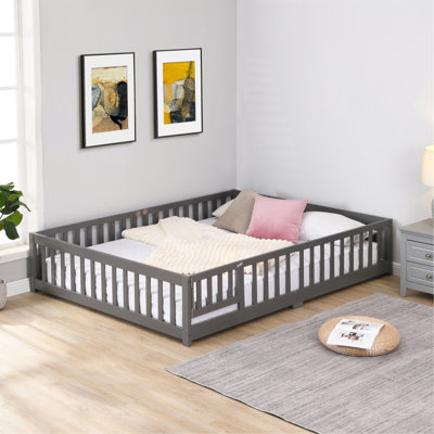 Lit simple au sol avec porte, cadre de lit plateforme en bois massif avec clôture, adapté aux enfants, bois de pin, gris