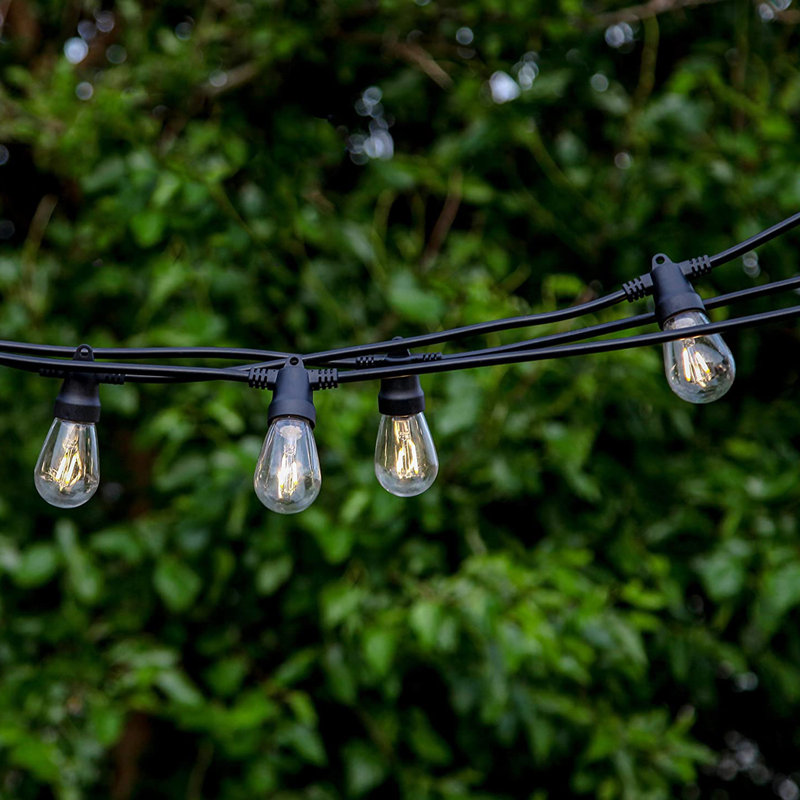 Guirlande de lumières DEL d'extérieur à énergie solaire de 48 pi avec 15 ampoules S14 blanches douces Ambiance Pro, cordon résistant aux intempéries de qualité commerciale