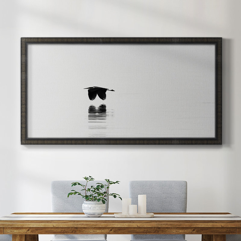 «Flight» - Photographie à cadre unique sur toile, H 25 po x l 45 po x P 1 po