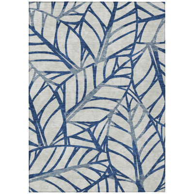 Tapis extérieur lavable floral bleu marine et beige 9 pi x 12 pi