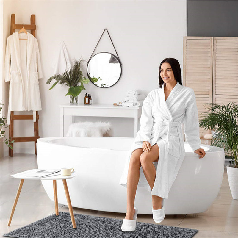 Reynaliz Non-Slip Bath Rug