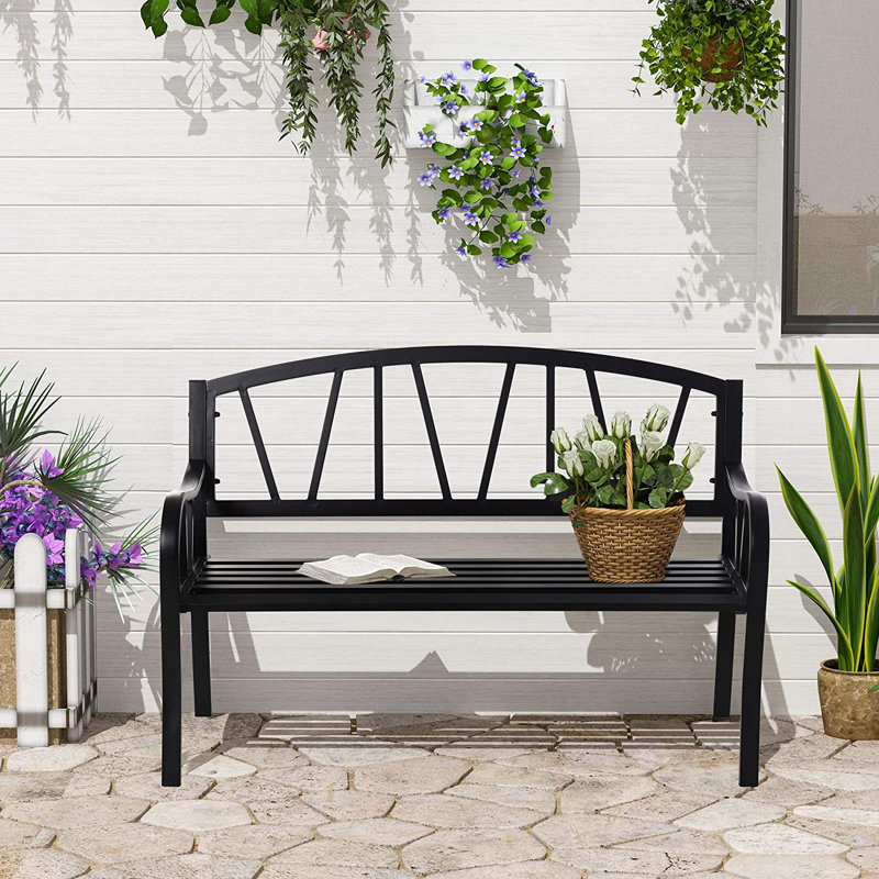 Aaliyaha Bench