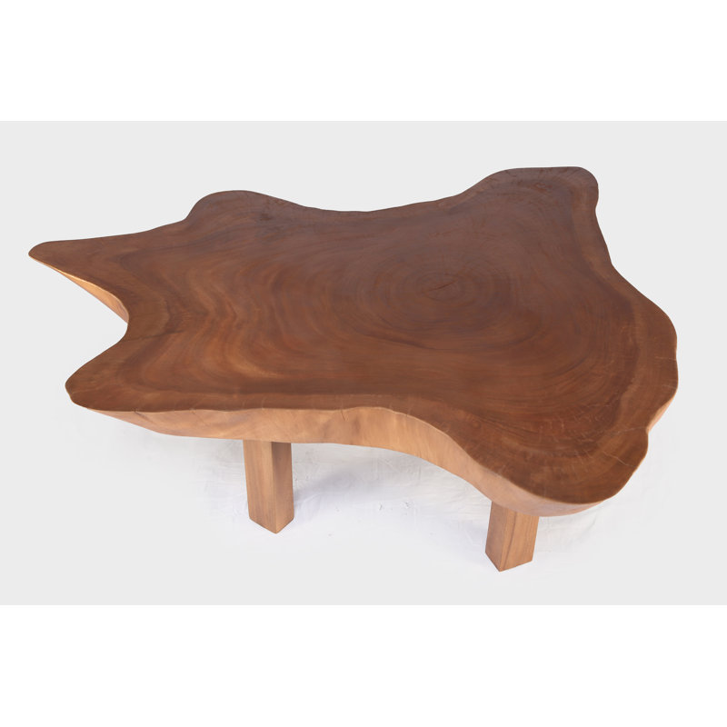 Table basse en bois massif à 3 pieds